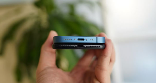 clean iphone speaker grille