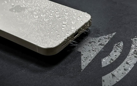 eject water from iphone